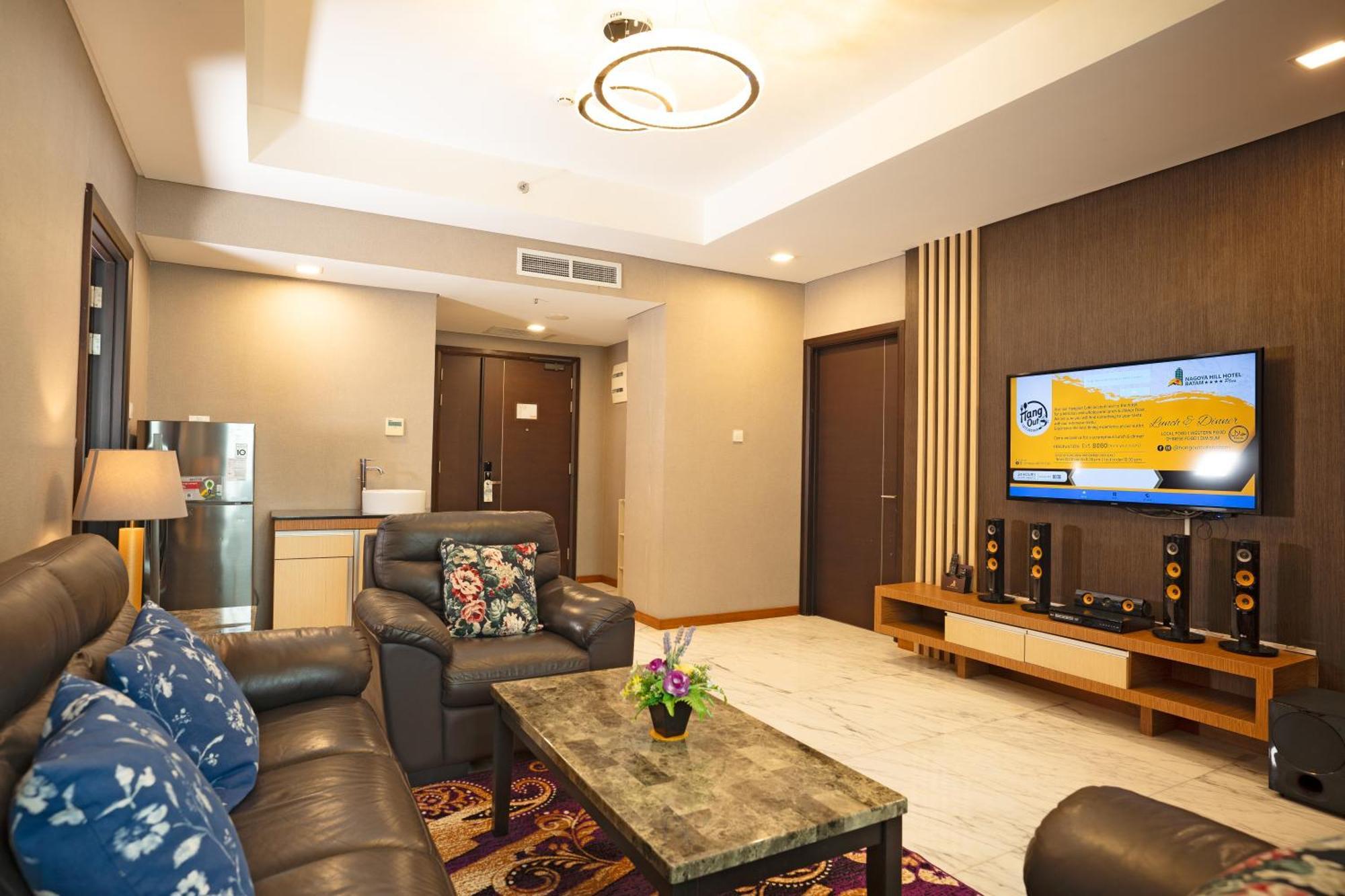 Hotel Hill Batam 4*