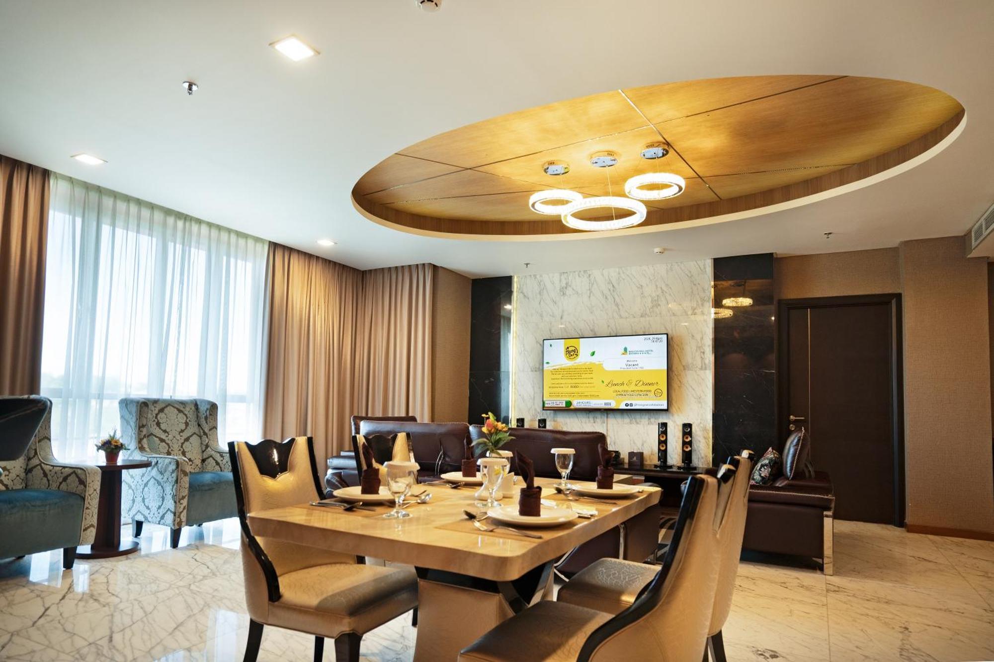 Hill Batam Hotel 4*